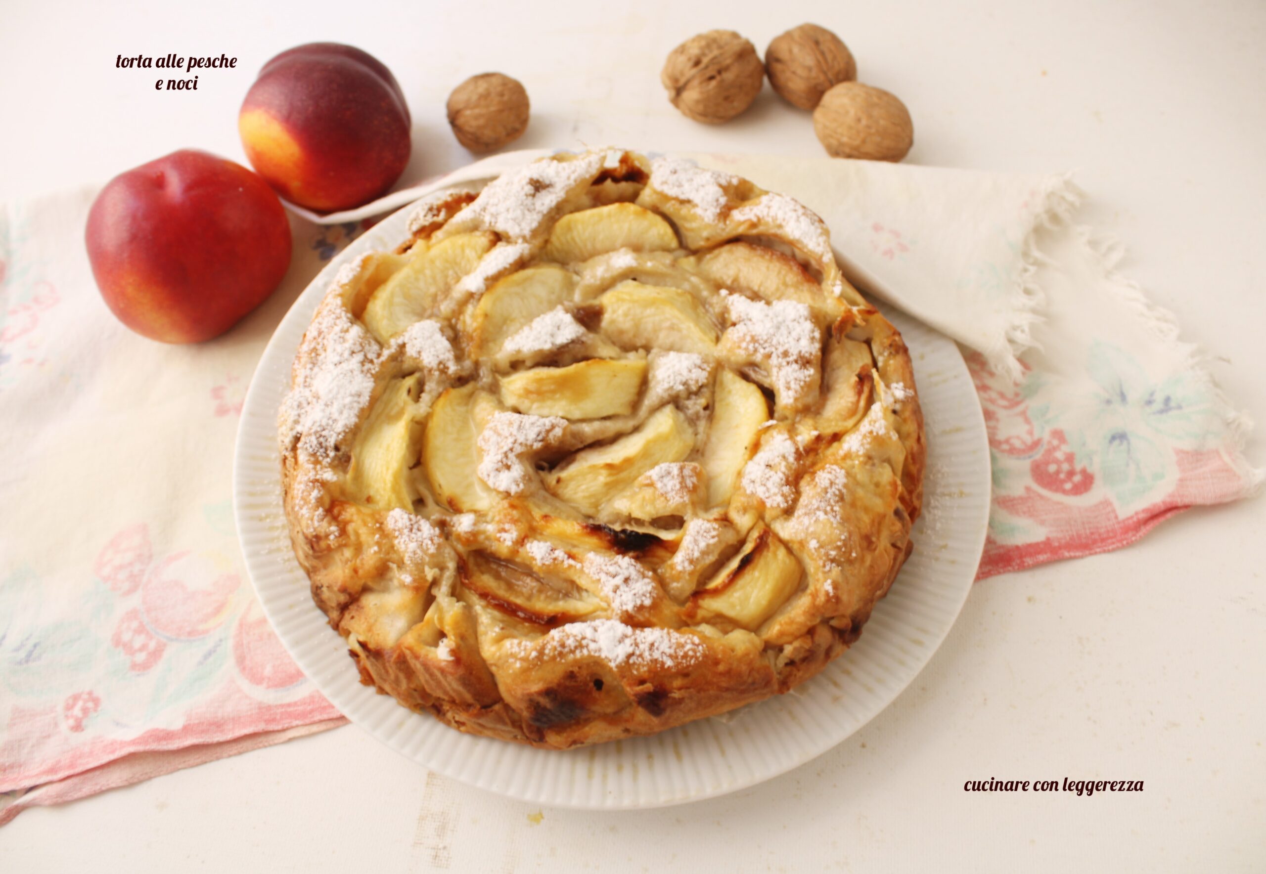 Gâteau aux pêches et noix