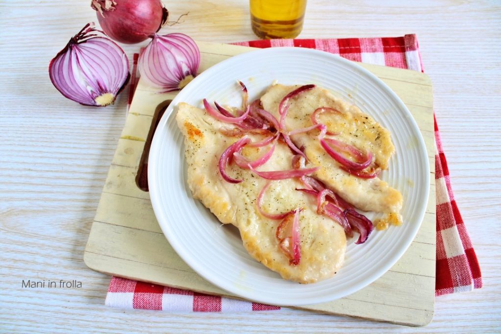 Escalopes de Poulet aux Oignons à la Poêle