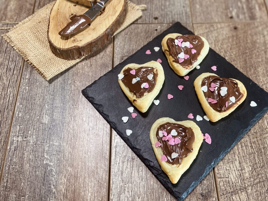 cœurs de pâte feuilletée à la Nutella