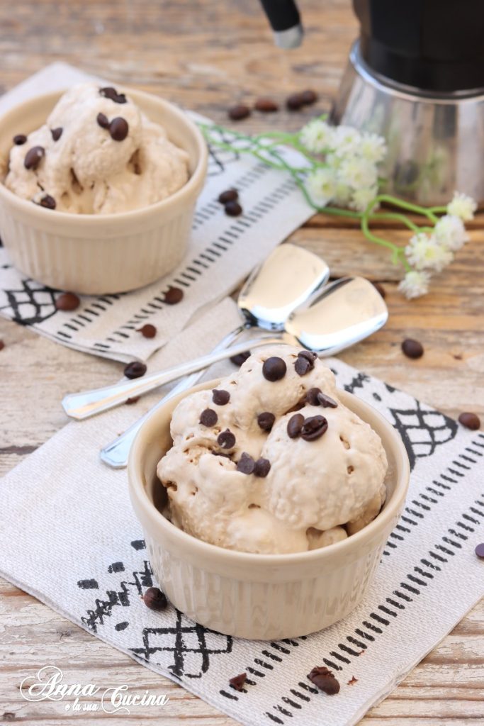 Glace rapide au café sans sorbetière et sans œufs