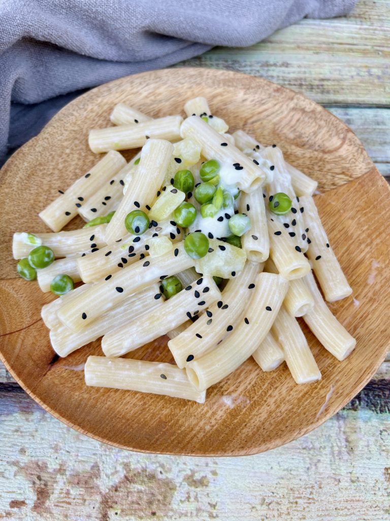 sedanini crémeux avec pommes de terre et petits pois