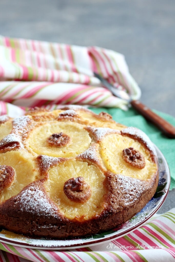 Gâteau à l'ananas et aux noix