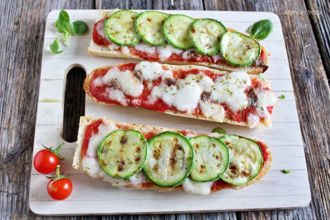 Baguette au four avec Mozzarella et Courgettes