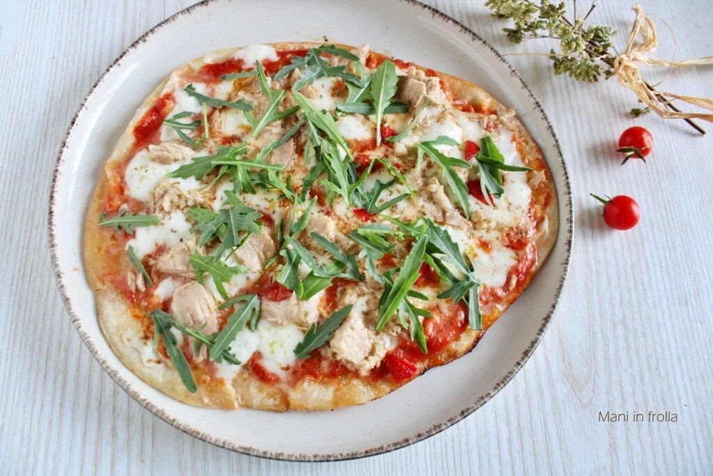 Piadina avec Mozzarella Thon et Roquette à la poêle
