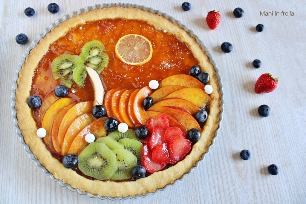 Tarte à la Confiture et Fruits Frais