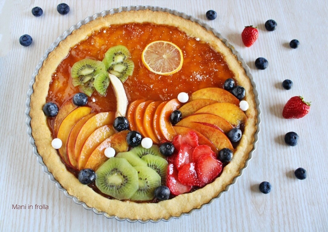 Tarte à la Confiture et Fruits Frais