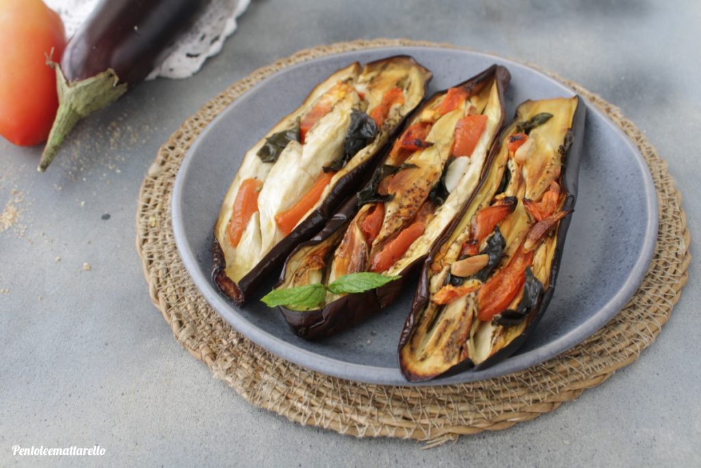 Aubergines en barquettes