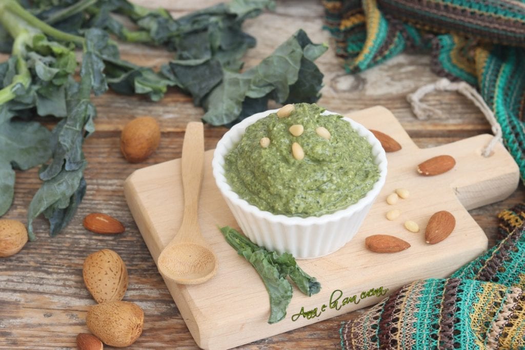pesto de brocolis mixé avec amandes et pignons