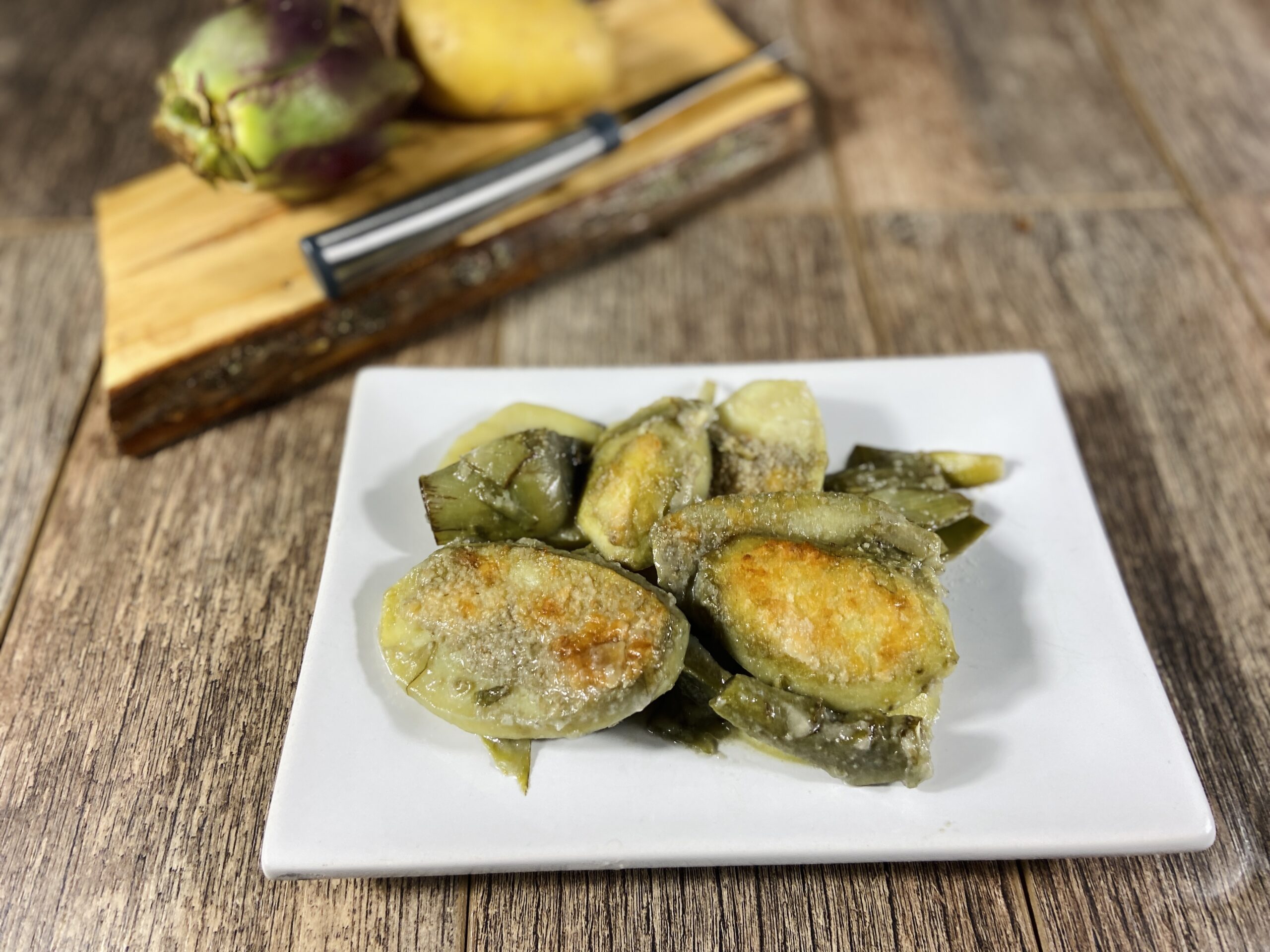 Artichauts et pommes de terre au four