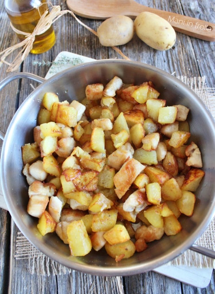 Morceaux de Poulet et Pommes de Terre à la poêle