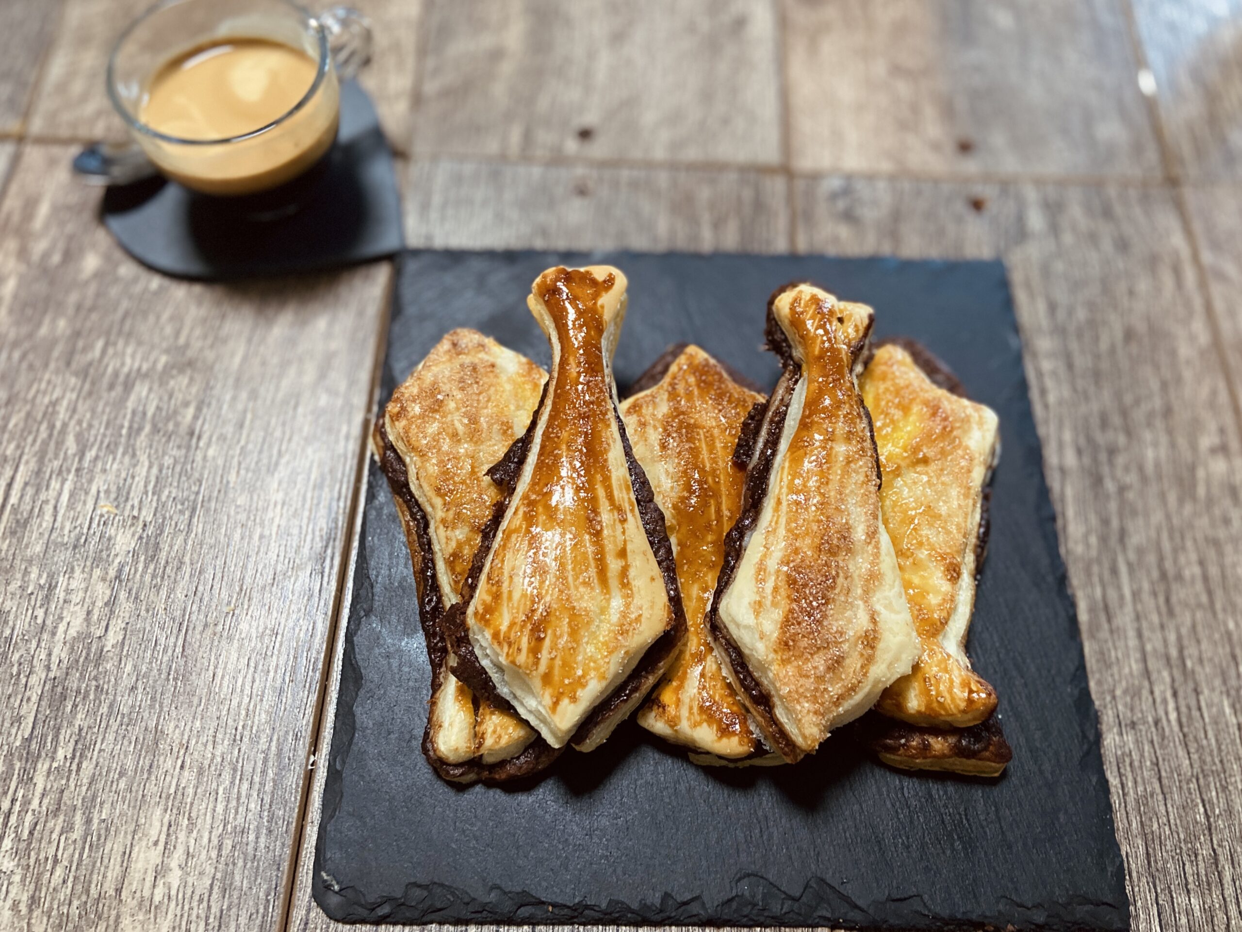 Cravates en pâte feuilletée à la Nutella