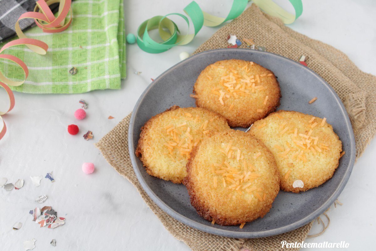 Biscuits de carnaval à la noix de coco