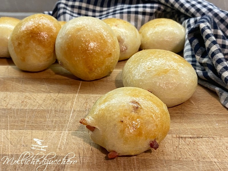 Petits pains moelleux au speck