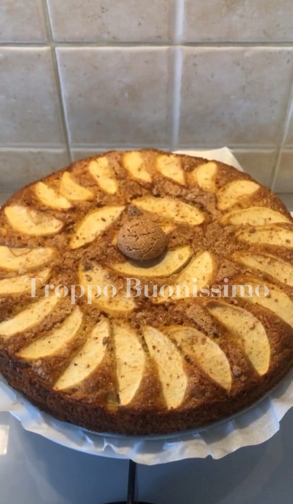 gâteau aux pommes et amaretti