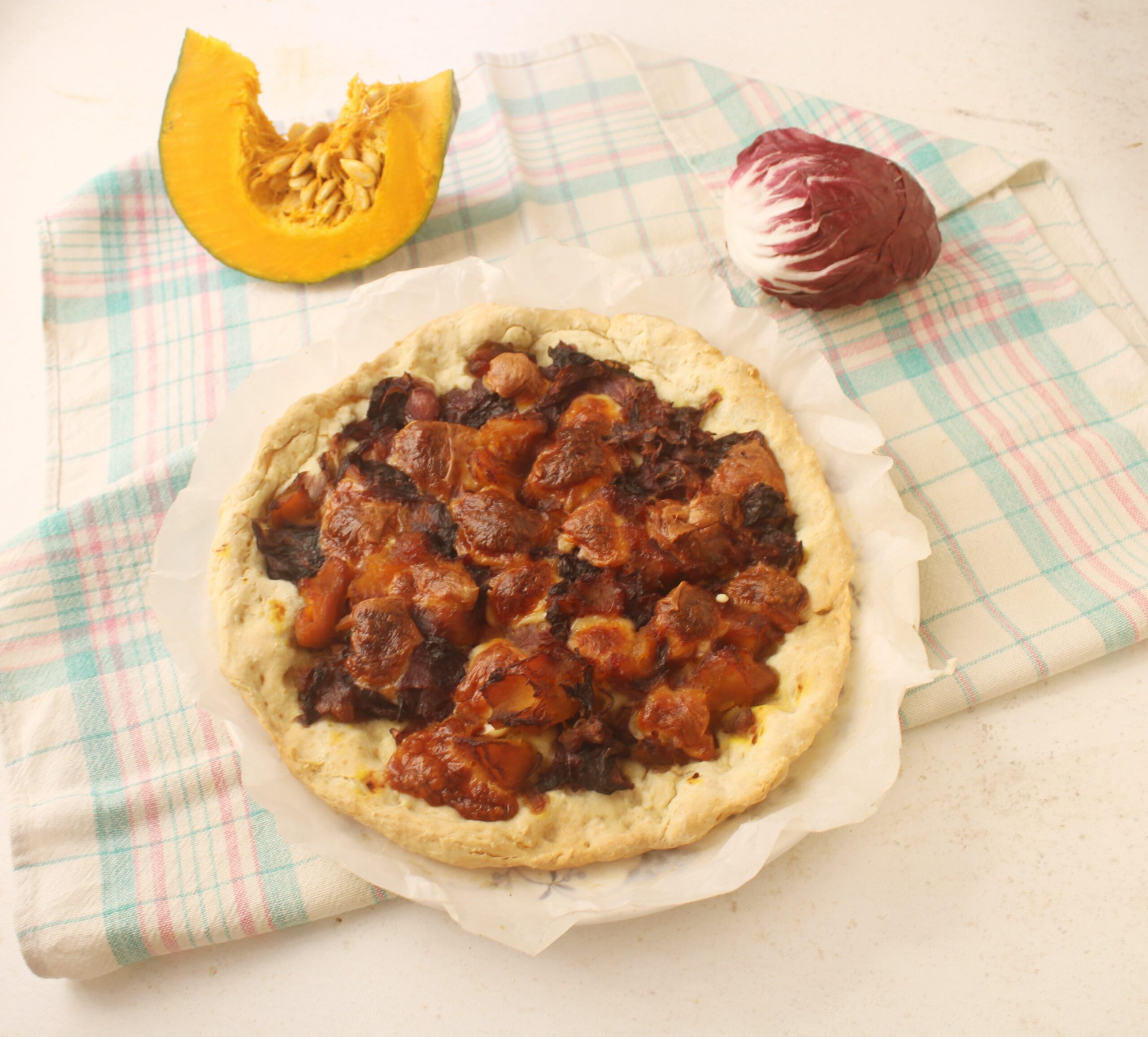 Focaccia avec courge et radicchio