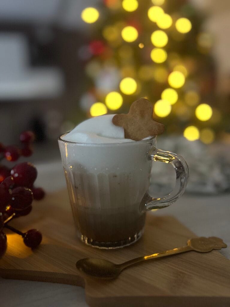 Latte au pain d'épices facile