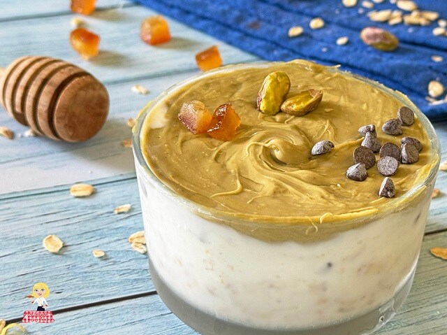 YAOURT ET FLOCONS D’AVOINE (PORRIDGE OVERNIGHT OATS) SAVEUR CASSATA