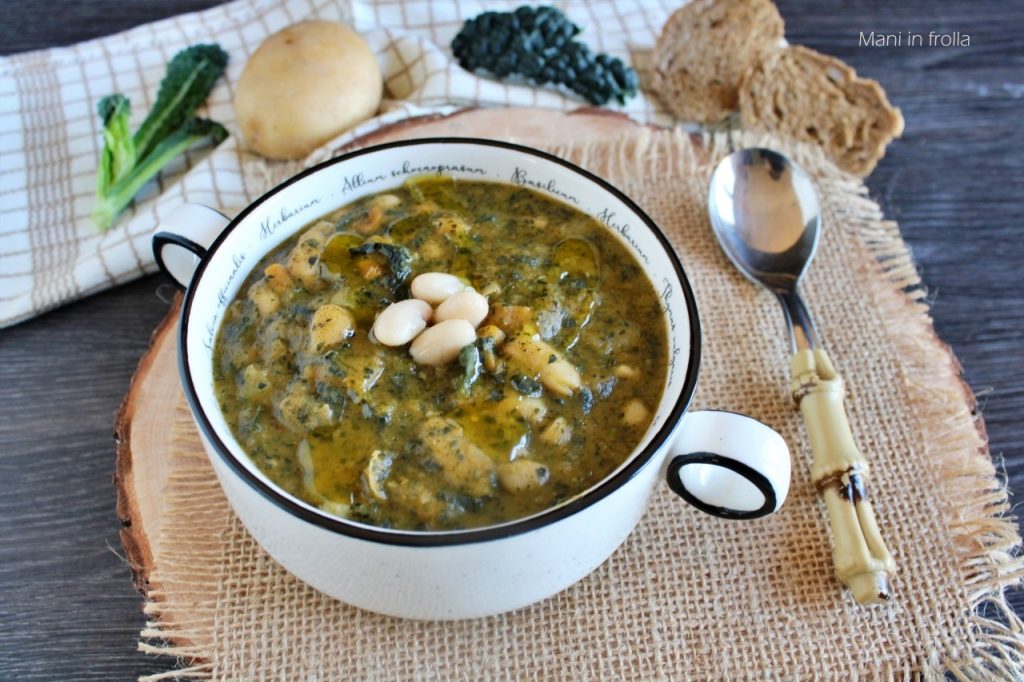 Soupe au chou noir et haricots cannellini
