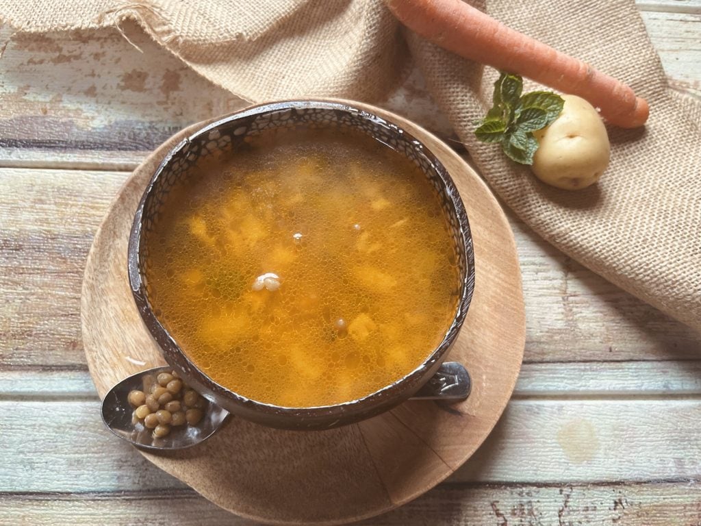 Soupe de lentilles et curcuma