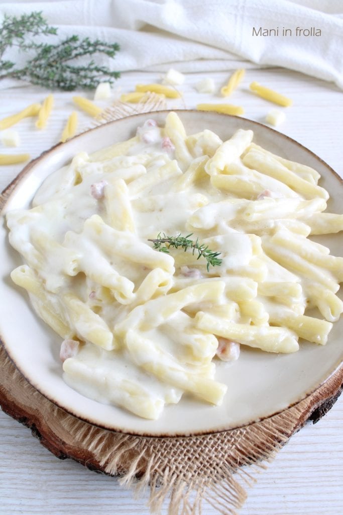 Pâtes Scamorza et Pancetta