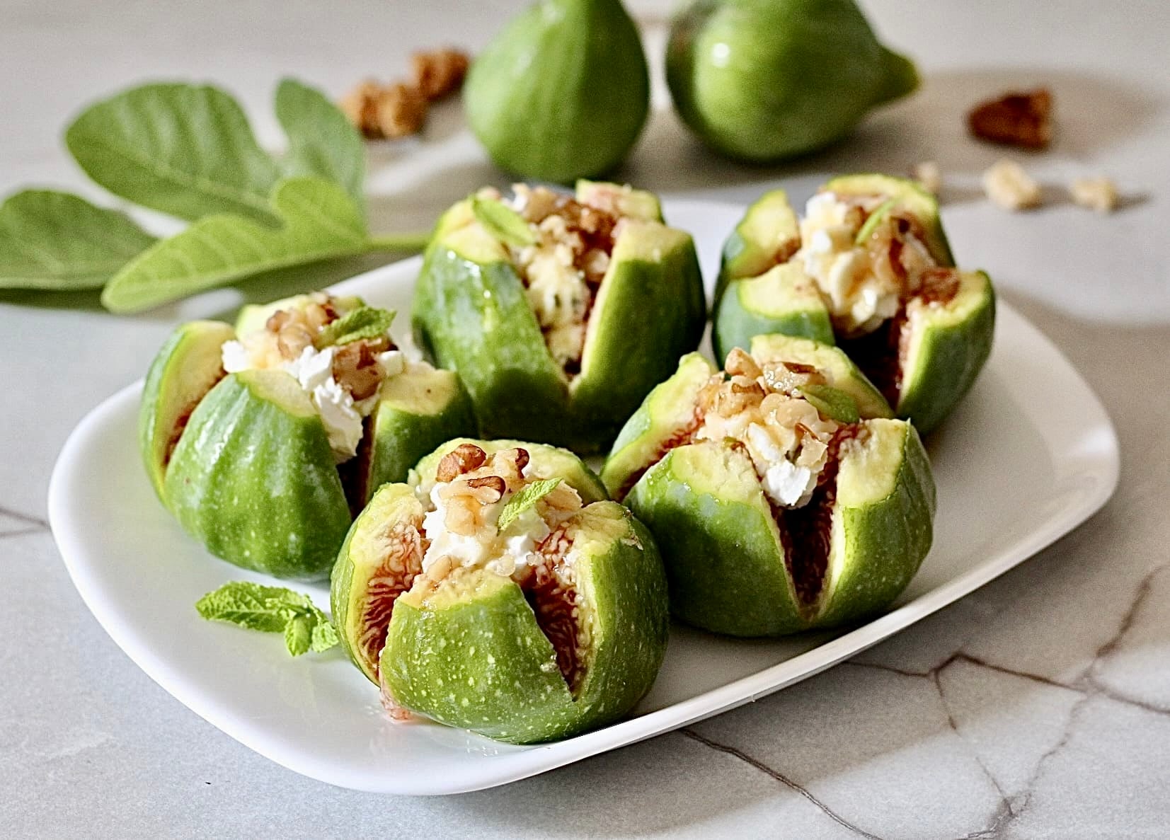 Figues farcies, quand je les sers à table, le silence tombe et elles disparaissent en un instant !