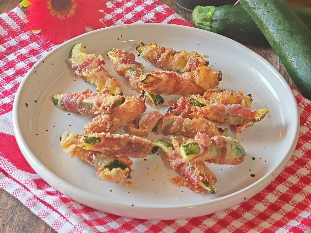 Bâtonnets de courgettes au lard
