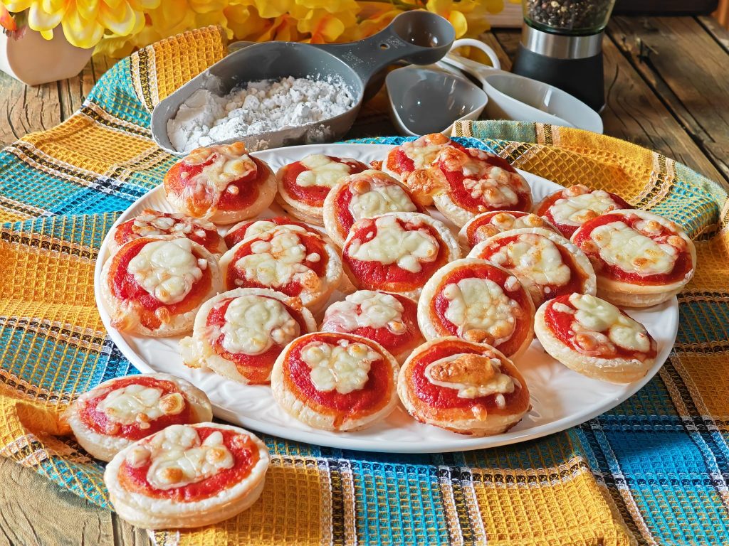 Petites pizzas de pâte feuilletée sans gluten