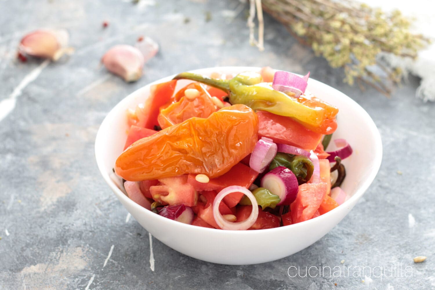 Salade de piments doux et tomates