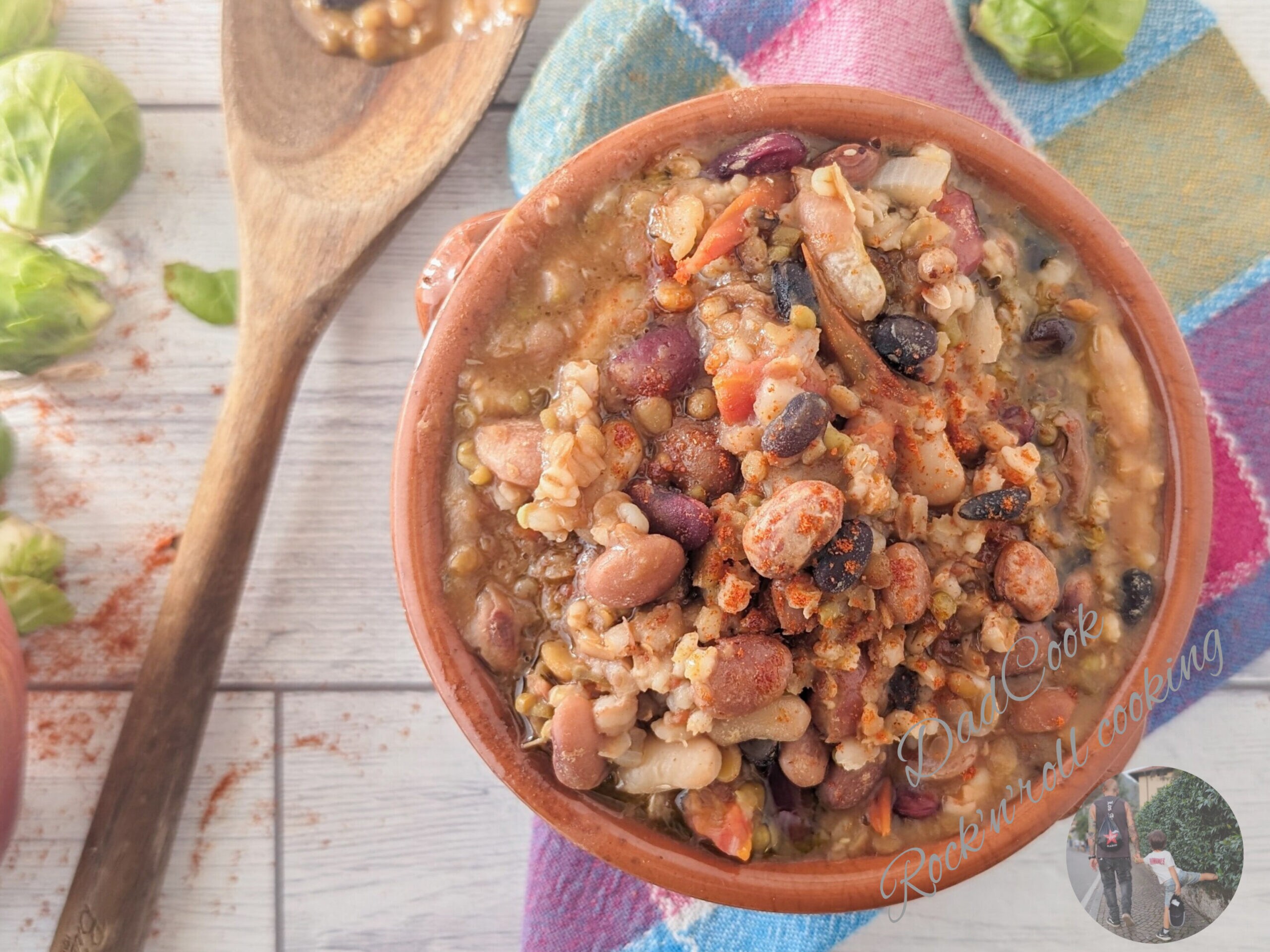 Soupe de légumineuses mélangées avec de l’orge : recette facile et rapide