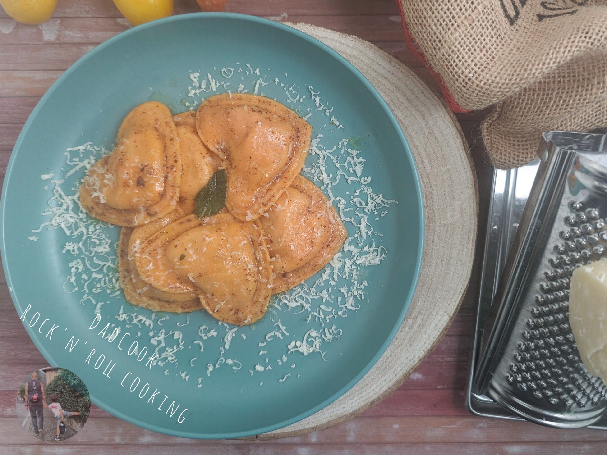 Raviolis beurre et sauge avec cœurs de mozzarella