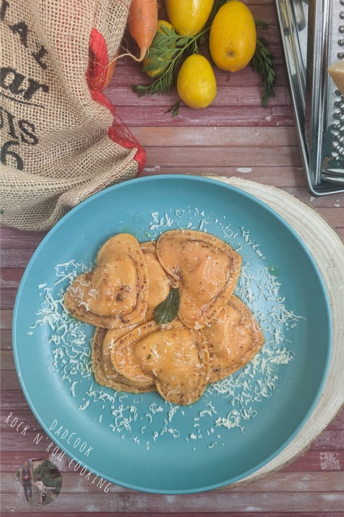 Raviolis beurre et sauge avec cœurs de mozzarella