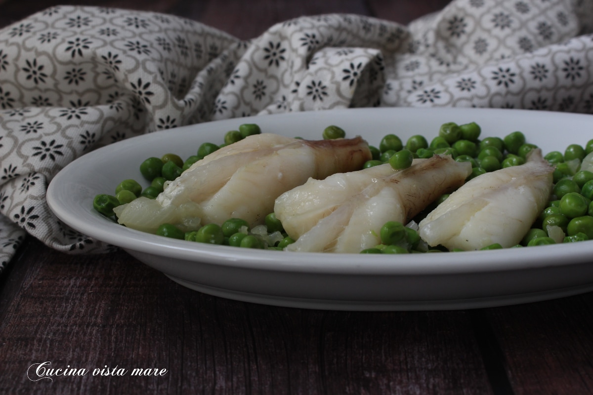 Lotte avec petits pois à la poêle