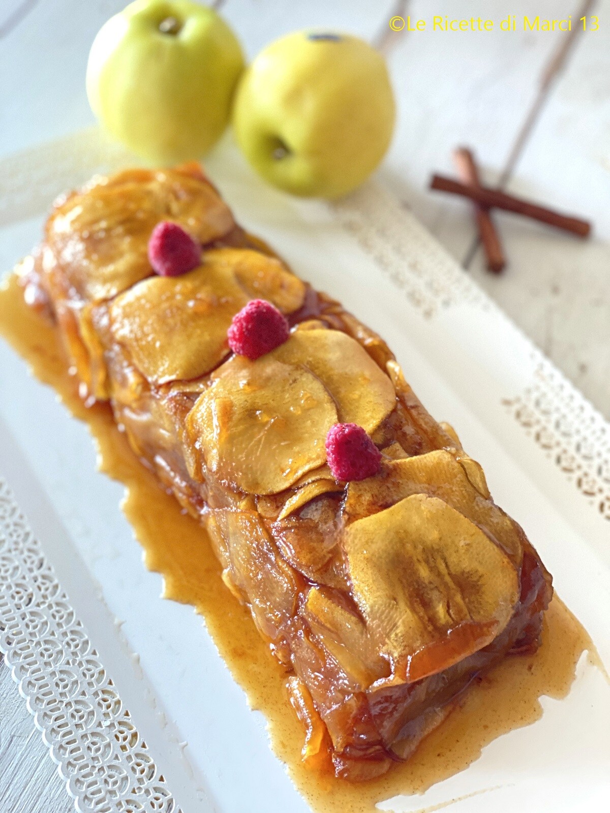 Millefeuille de pommes au caramel. Recette facile et irrésistible. Sans gluten, œufs et lactose