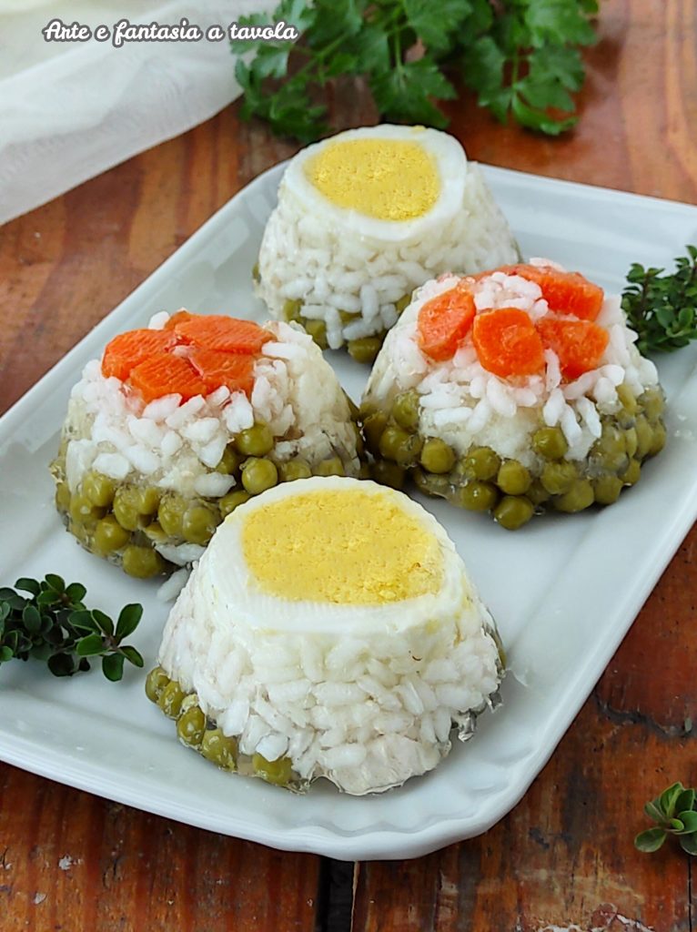 Mini aspic avec riz et poulet
