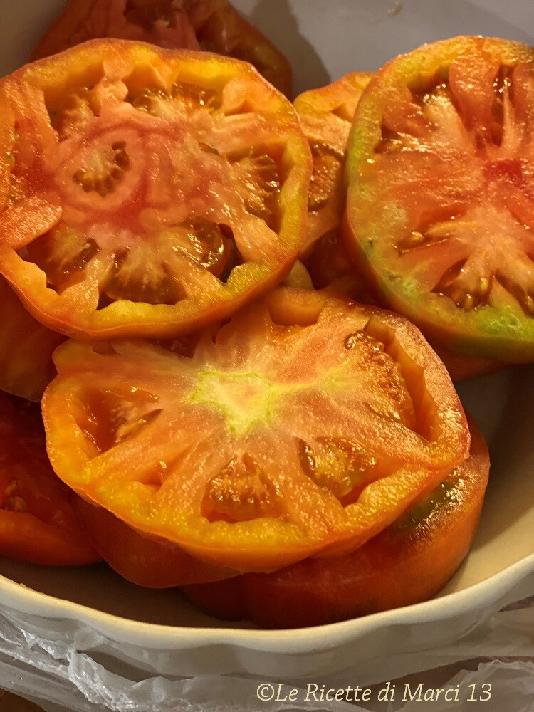 Mini-pizzas à la tomate rapides tomates
