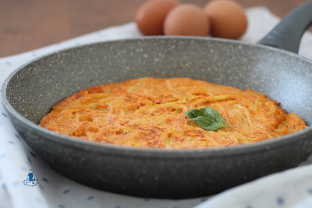 OMELETTE DE PÂTES À LA POÊLE1