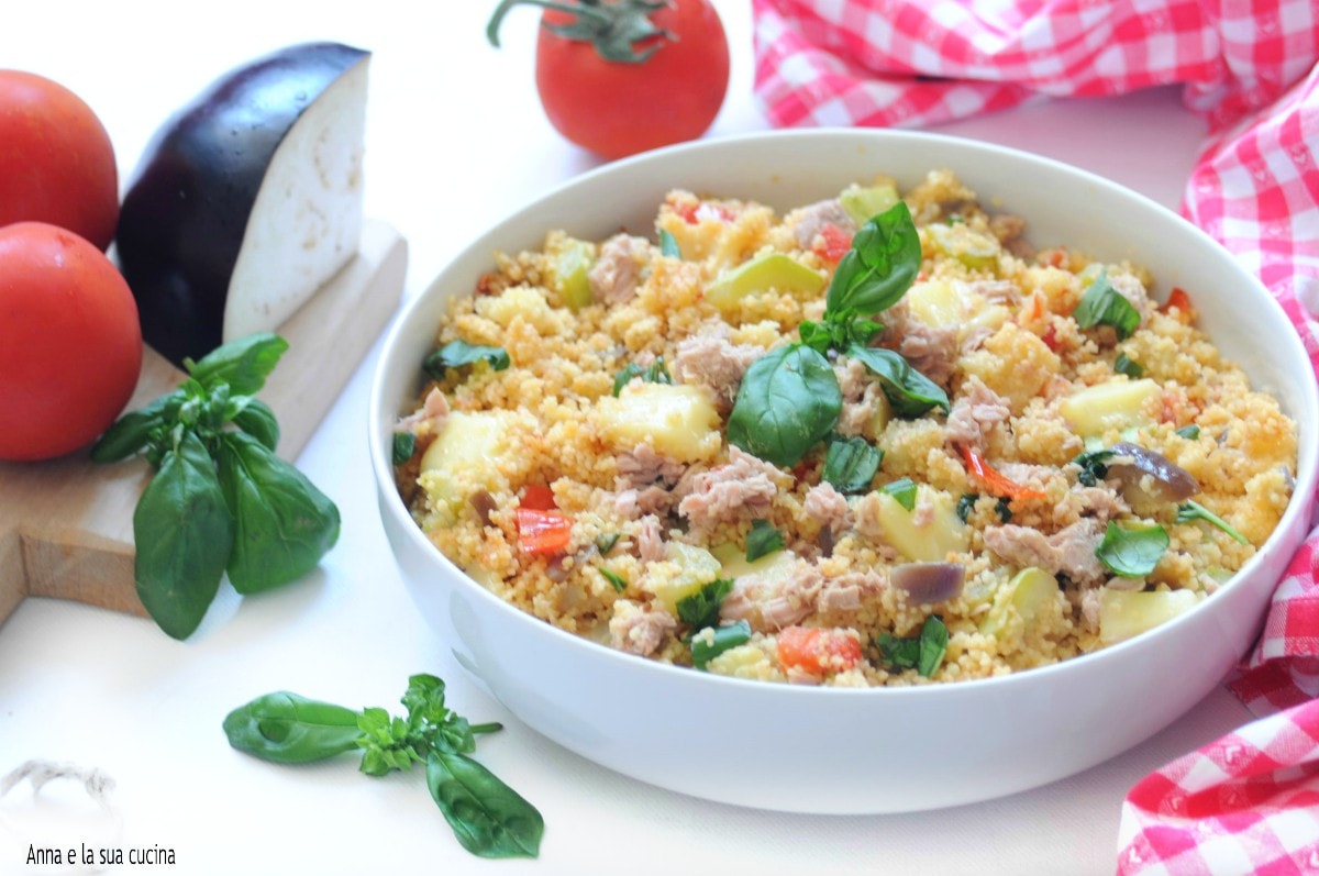Couscous avec légumes, thon et mozzarella