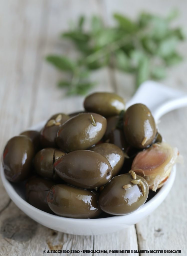 Olives vertes écrasées | recette sicilienne préparation étape par étape