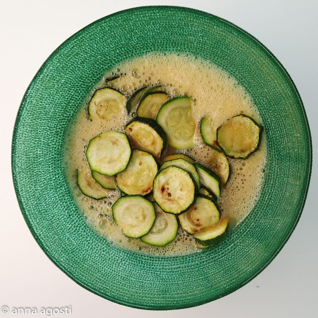 Omelette de courgettes farcie au four