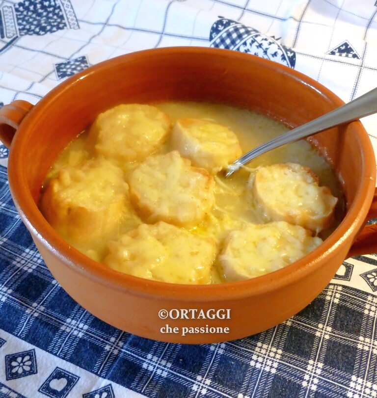 soupe à l'oignon recette de grand-mère