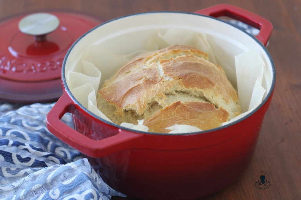 PAIN DANS LA COCOTTE EN FONTE1