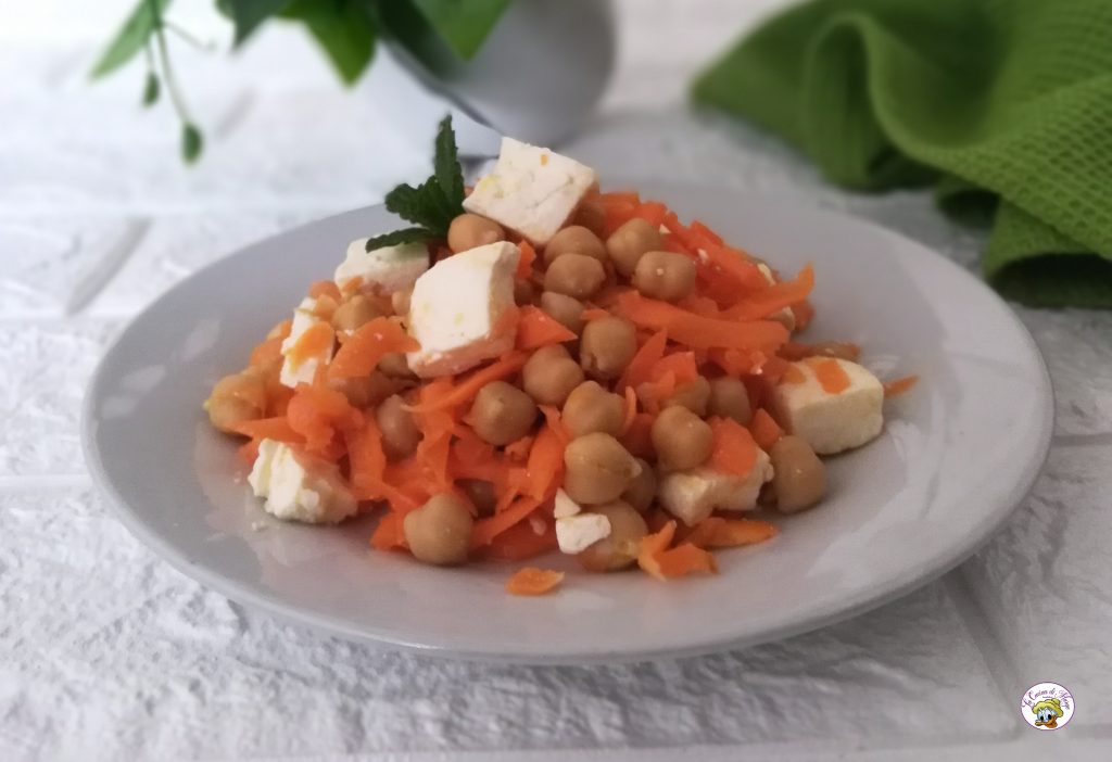 SALADE DE POIS CHICHES ET CAROTTES