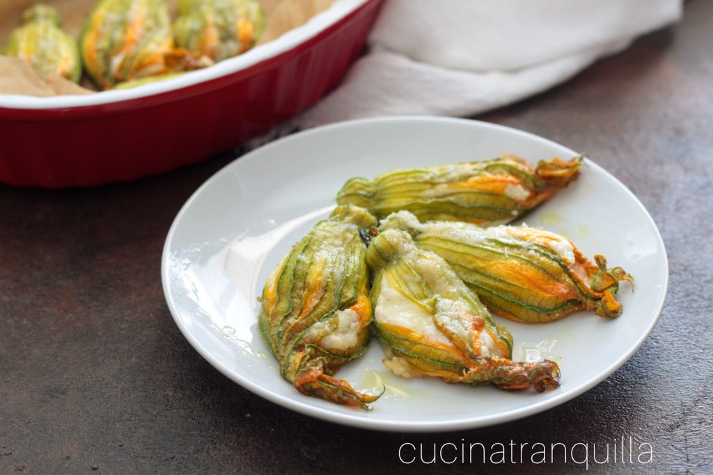 Fleurs de courgette farcies au four