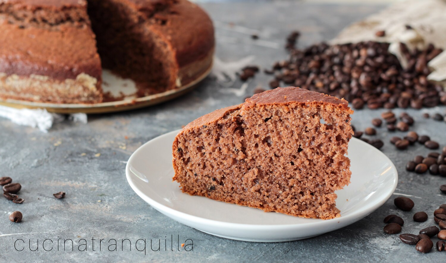 Gâteau au café avec cacao