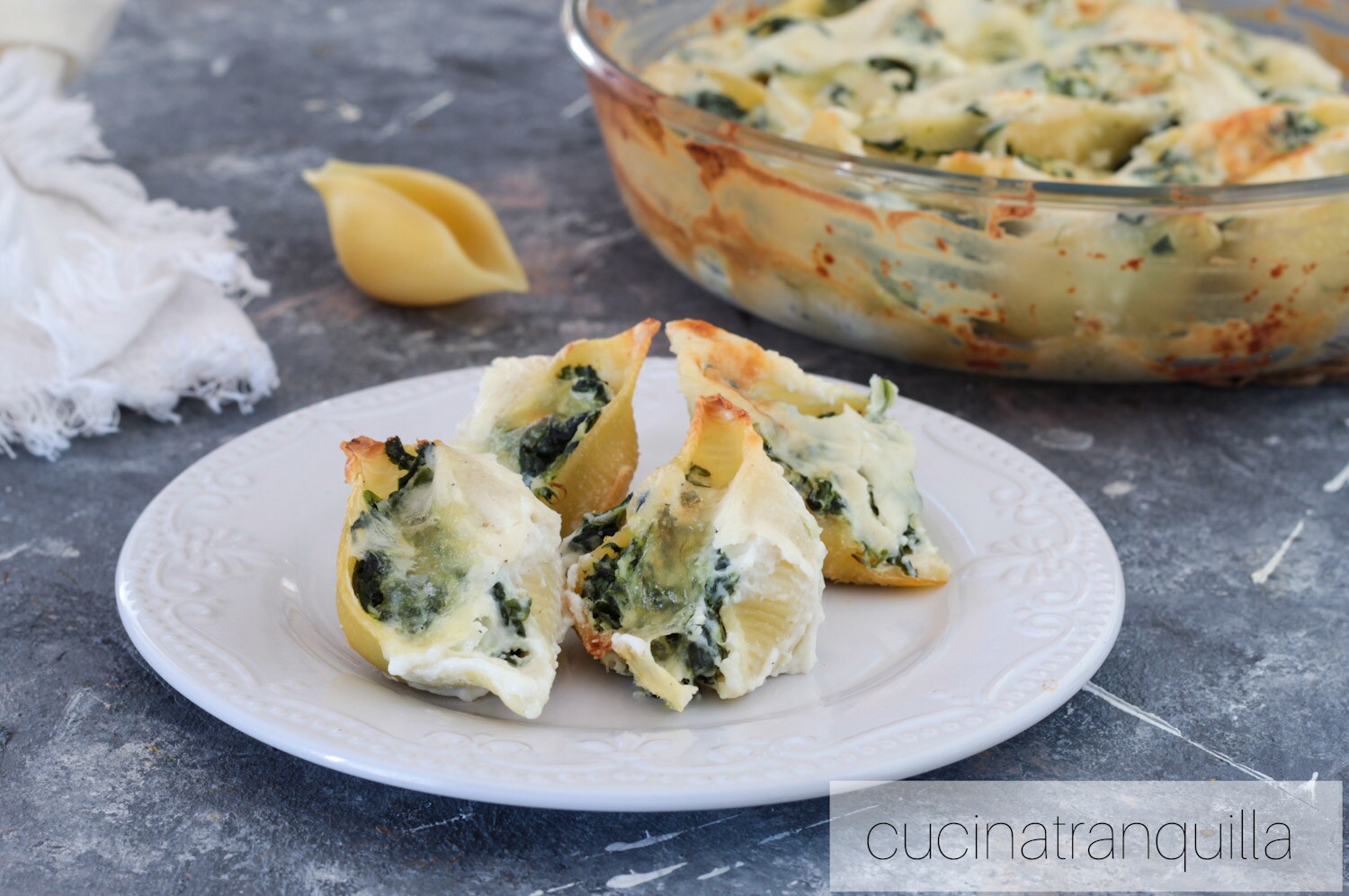 Conchiglioni farcis à la ricotta et aux épinards