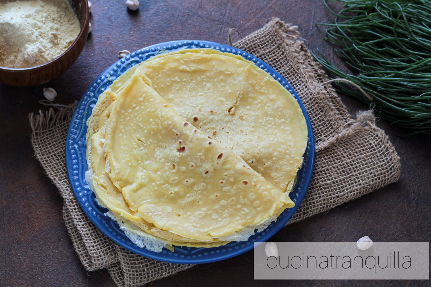 Crêpes moelleuses à la farine de pois chiches
