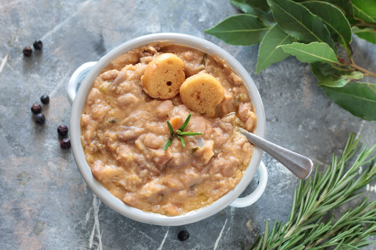 Soupe de haricots borlotti