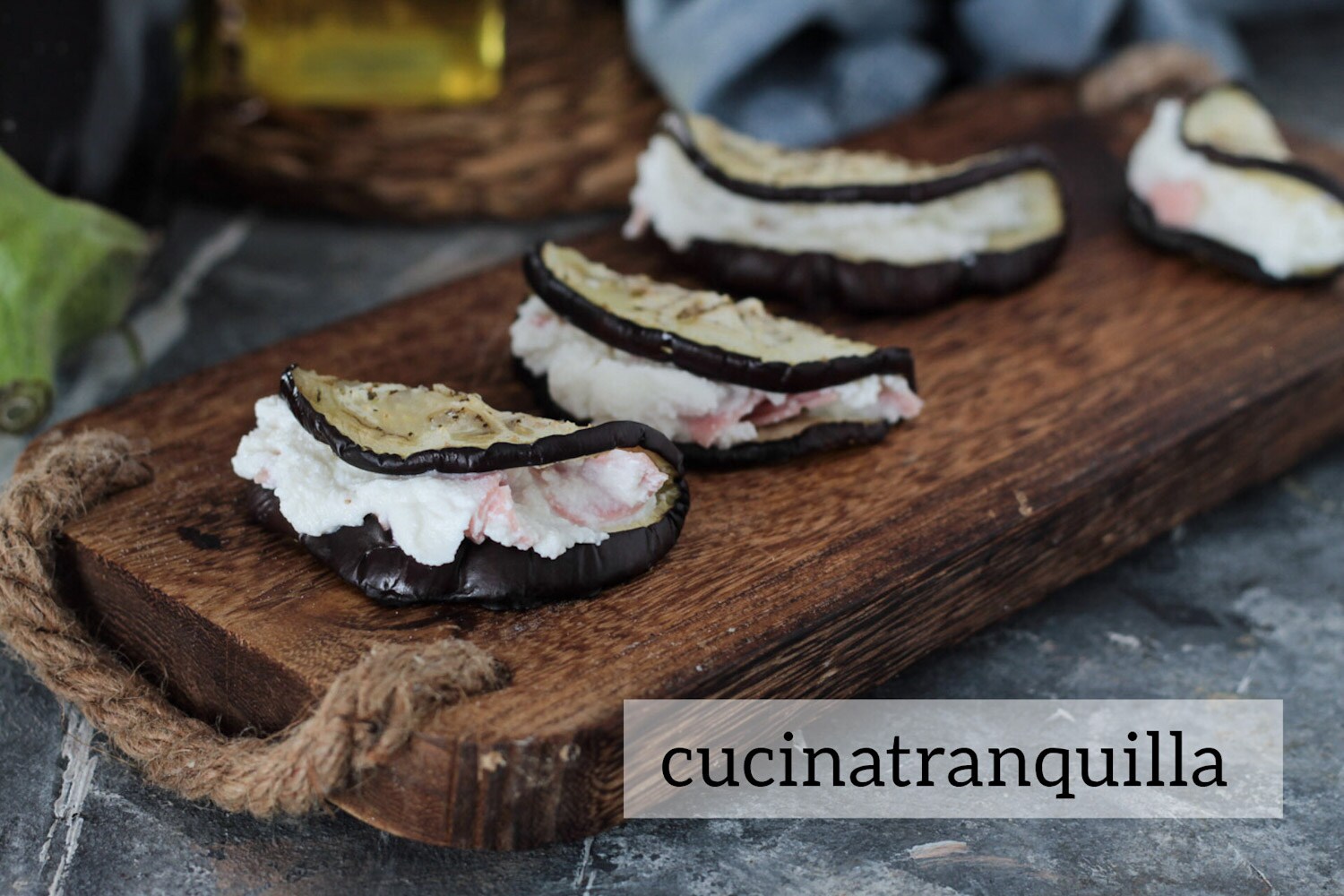 Aubergines farcies à la ricotta et au jambon cuit