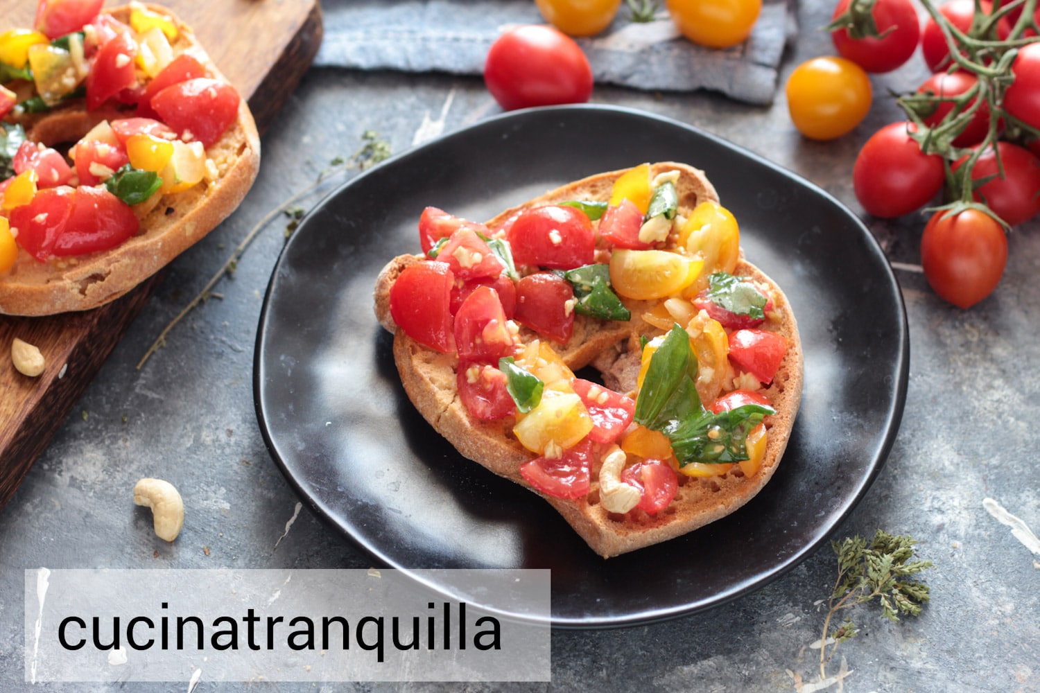 Friselle avec tomates cerises et noix de cajou