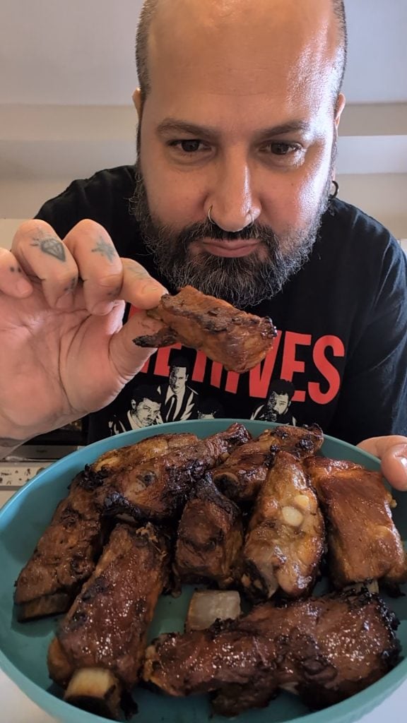 Côtes de porc au four: Marinade aigre-douce au citron vert et sauce soja